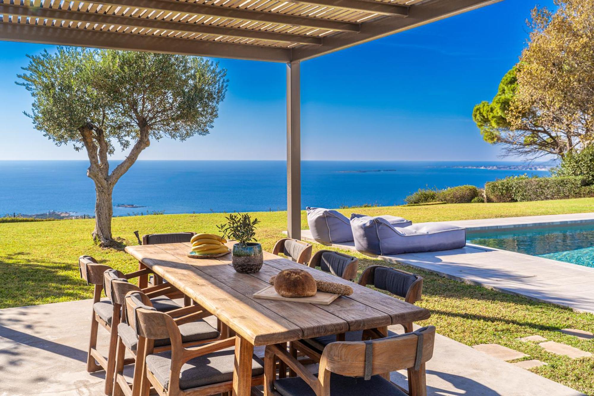 Grande Azzurro In Lakithra Villa Exterior photo
