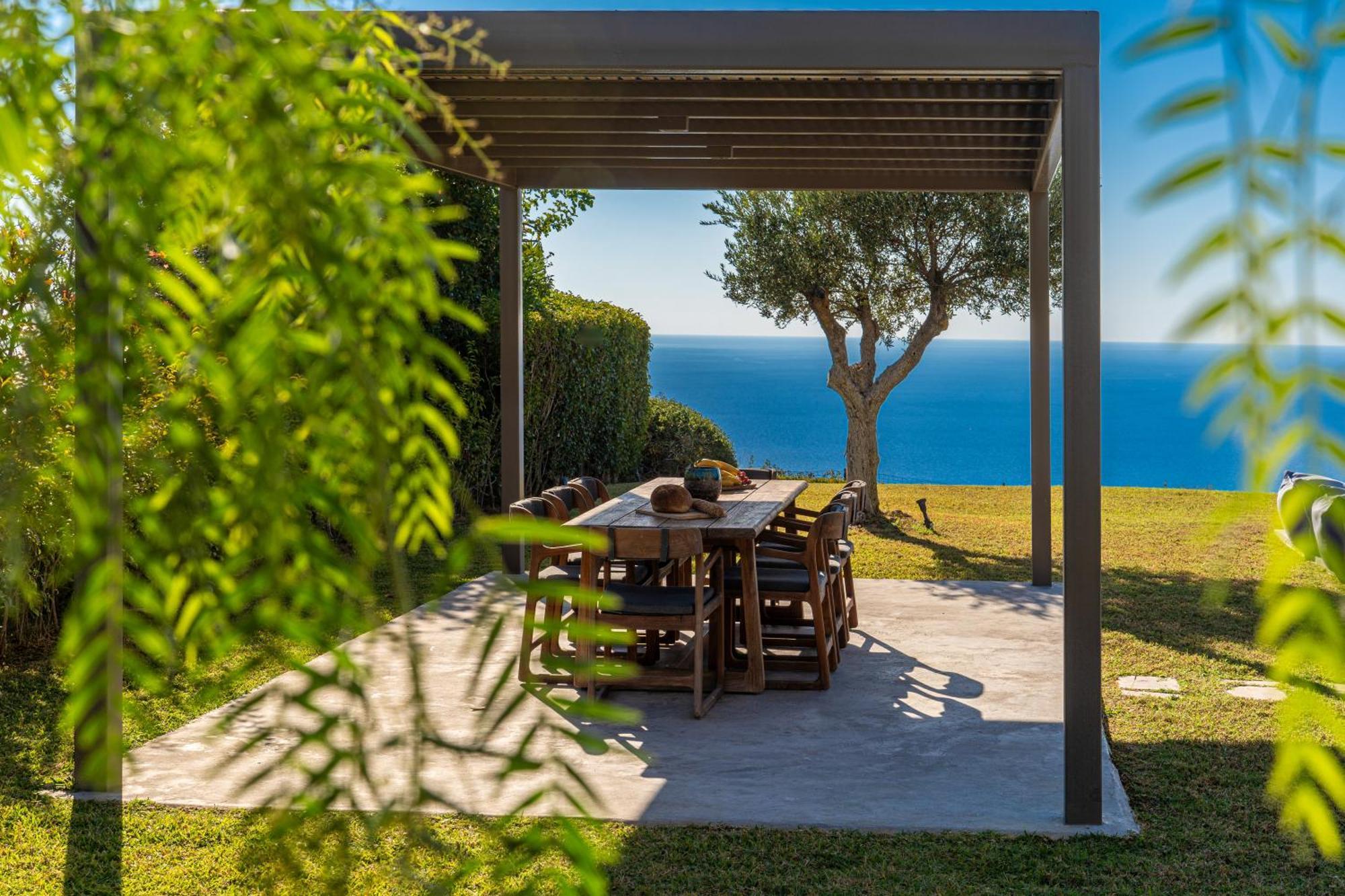 Grande Azzurro In Lakithra Villa Exterior photo