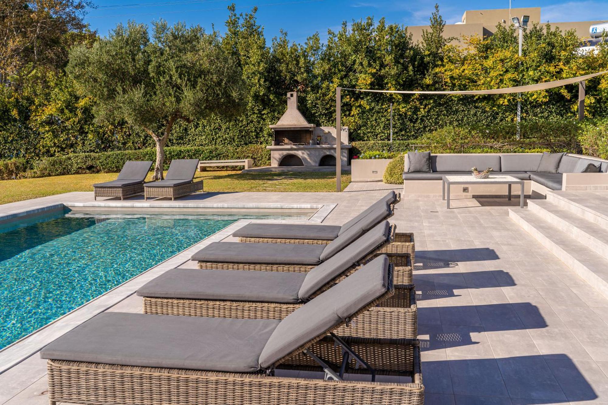 Grande Azzurro In Lakithra Villa Exterior photo