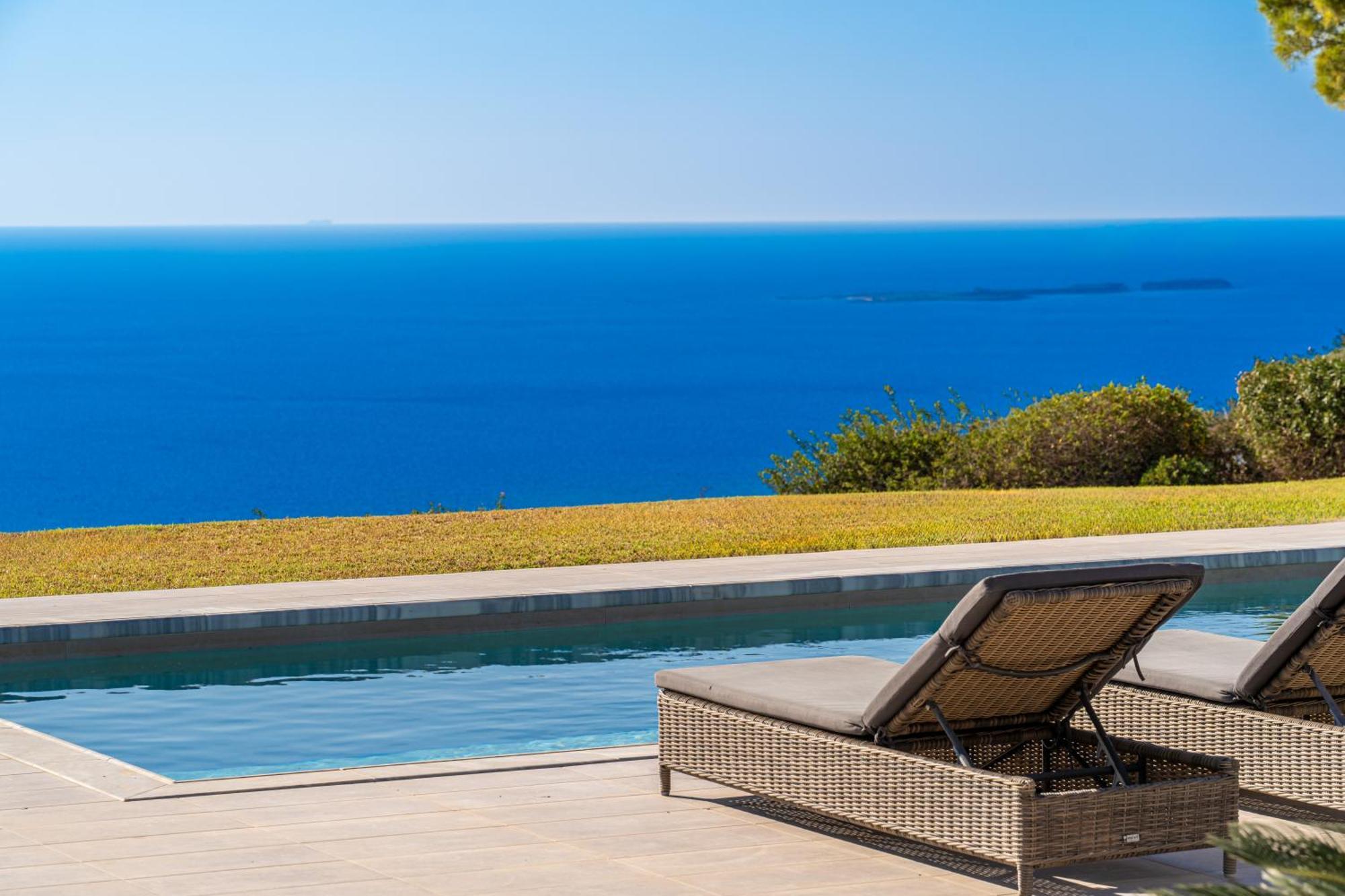Grande Azzurro In Lakithra Villa Exterior photo